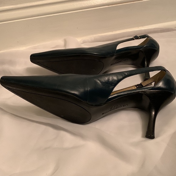 Liz Claiborne Green Flex Classic Cut-out Sides Pointed Toe Heels. 10M - Picture 11 of 15